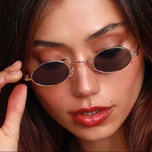 IZOD Oval Metal Sunglasses L125mm